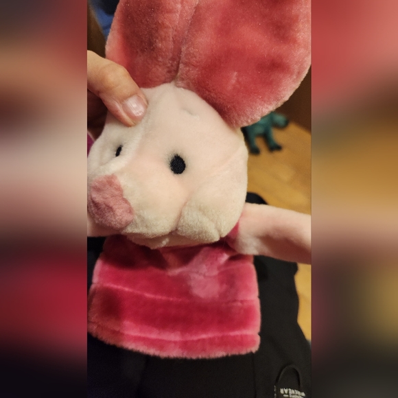 Piglet puppet - Picture 2 of 8